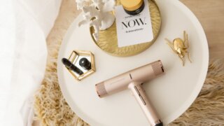 女性への美容家電のプレゼント！彼女や母が喜ぶ人気の美容家電まとめ_アイキャッチ