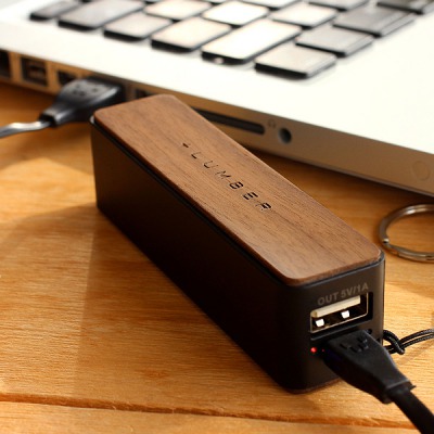 +LUMBER(プラスランバー)_おしゃれな木製モバイルバッテリー