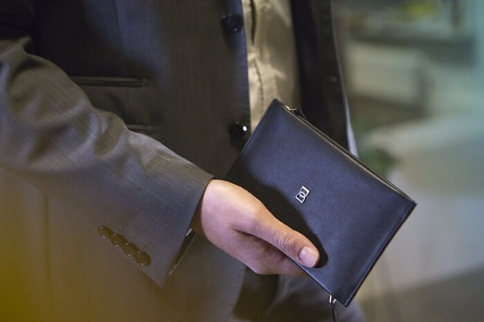 DUN WALLETS_ダン ウォレット_ブランドイメージ写真
