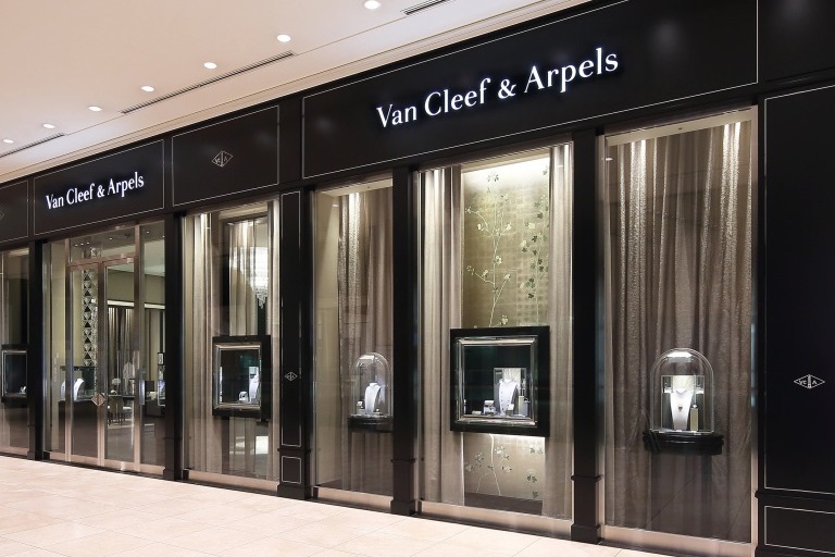 CHANELVan Cleef＆Arpels_店舗画像