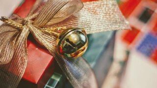 【2023】彼女が喜ぶ1万円のクリスマスプレゼントおすすめランキング_アイキャッチ